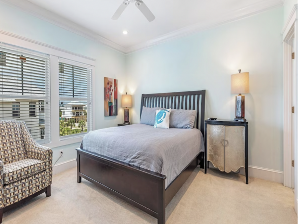 Gorgeous House with 10 Bedrooms in Orange Beach