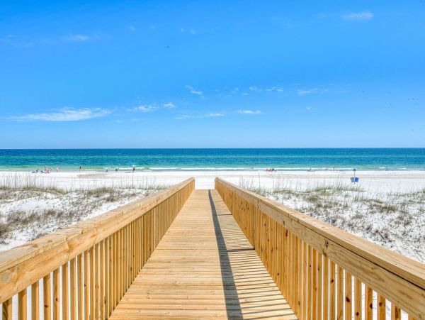 Beachfront Heaven 6 Bedroom Vacation Home In Gulf Shores