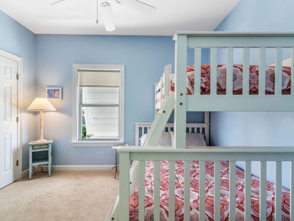 Gorgeous 6 Bedroom Vacation Home Ideal Location 22 Guests