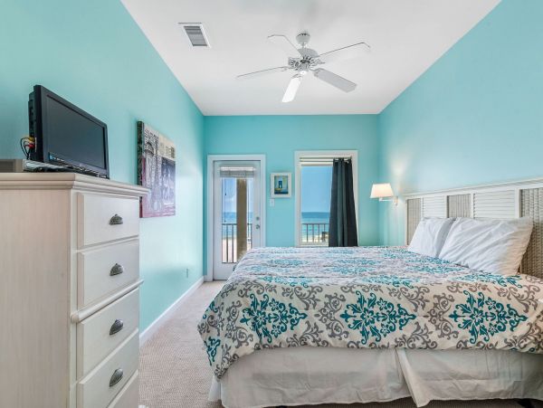 Gorgeous 6 Bedroom Vacation Home Ideal Location 22 Guests