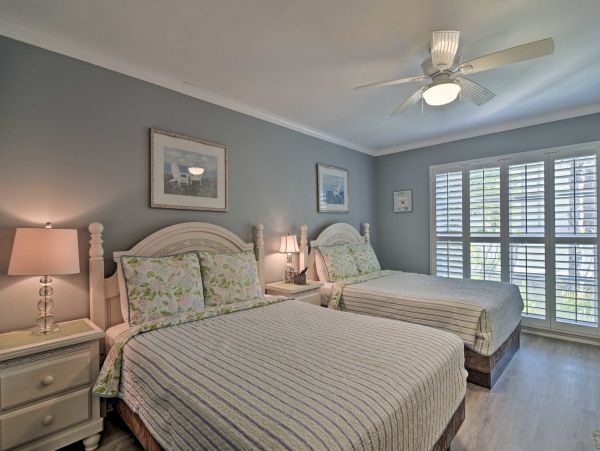 Lovely One Bedroom Longboat Key Condo Direct Beach Access