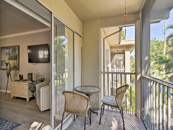 Lovely One Bedroom Longboat Key Condo Direct Beach Access