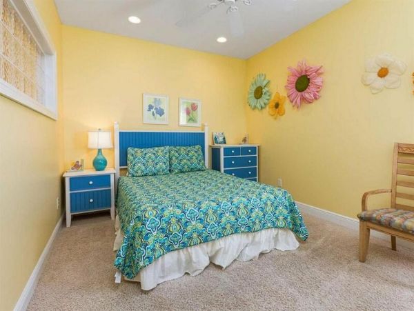 Eight Bedroom Beach Or Rent Both Sides of Duplex