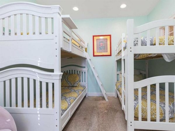 Eight Bedroom Beach Or Rent Both Sides of Duplex