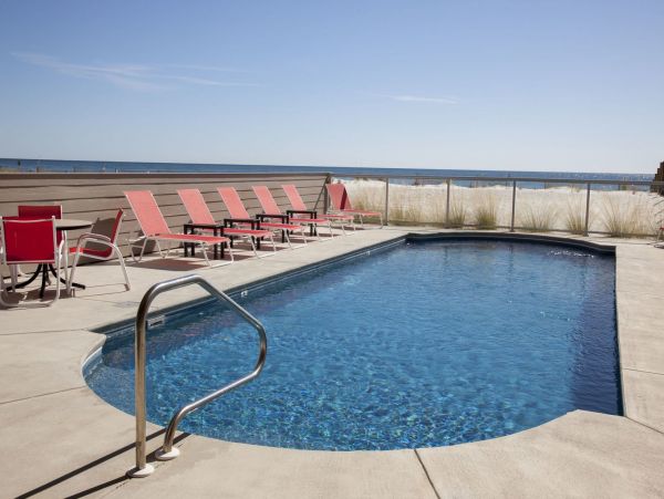 On Beach Gulf Shores Vacation Home Sleeps 56 Guests