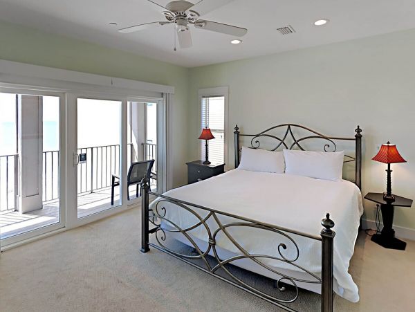 On Beach Gulf Shores Vacation Home Sleeps 56 Guests