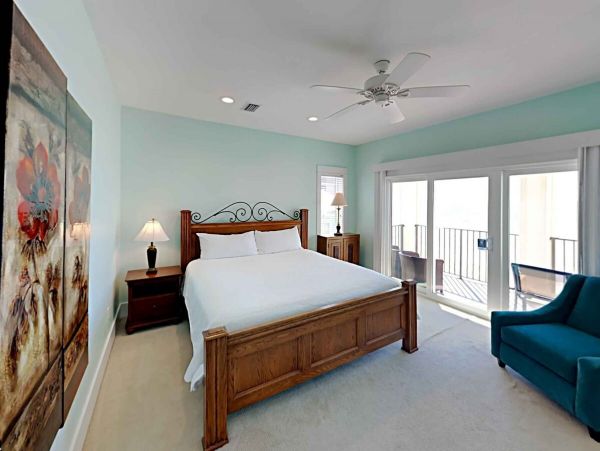 On Beach Gulf Shores Vacation Home Sleeps 56 Guests