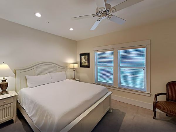 On Beach Gulf Shores Vacation Home Sleeps 56 Guests