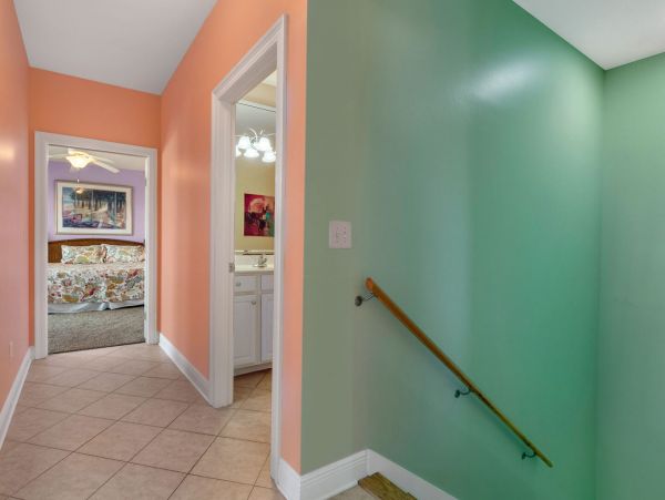 Spacious Stroll To Beach Access Vacation Home