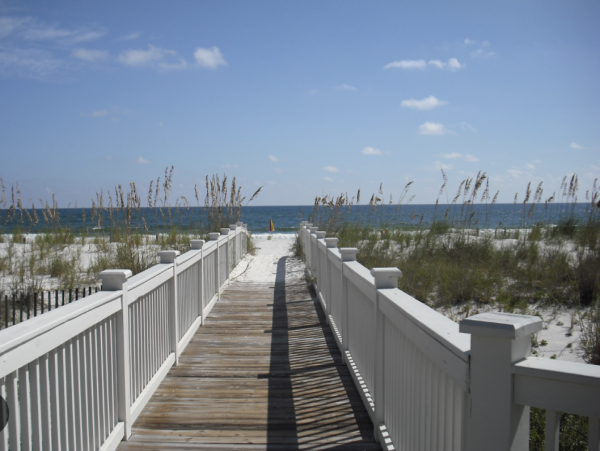 Spacious Stroll To Beach Access Vacation Home