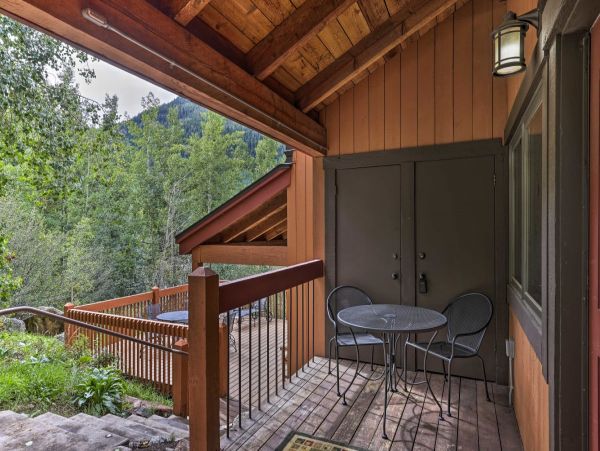 Elegant Vail Vacation Home Eight Guests Mountain Views