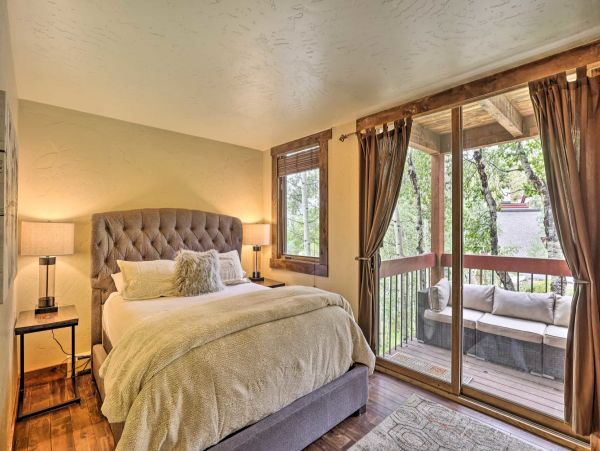 Elegant Vail Vacation Home Eight Guests Mountain Views