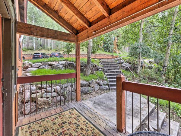 Elegant Vail Vacation Home Eight Guests Mountain Views