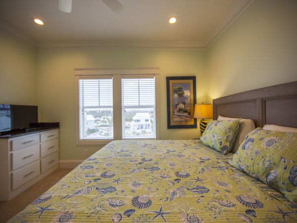 Beach House with Private Pool Can Sleep 44!