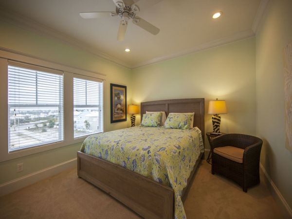 Beach House with Private Pool Can Sleep 44!