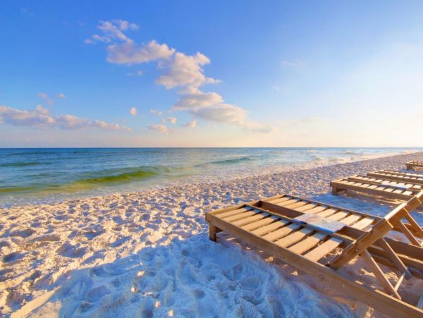 Beach House with Private Pool Can Sleep 44!