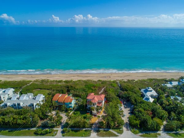 Beach Front 9 Bedroom Home with Private Pool & Views