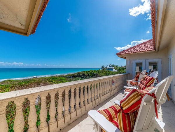 Beach Front 9 Bedroom Home with Private Pool & Views