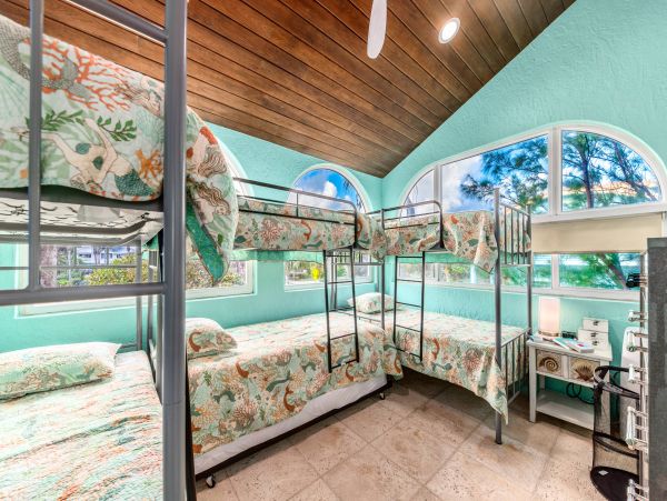 Beach Front 9 Bedroom Home with Private Pool & Views