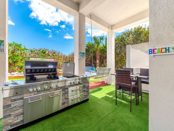Beach Front 9 Bedroom Home with Private Pool & Views