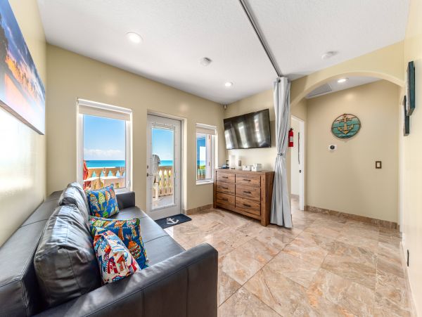 Beach Front 9 Bedroom Home with Private Pool & Views
