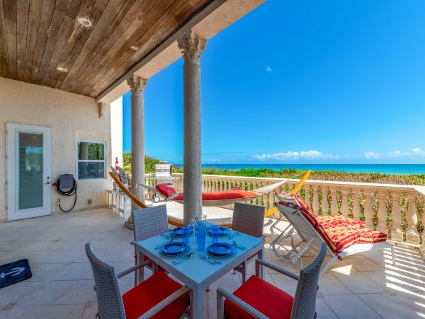 Beach Front 9 Bedroom Home with Private Pool & Views