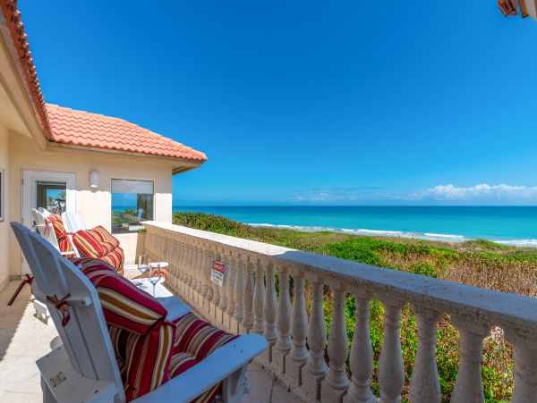 Beach Front 9 Bedroom Home with Private Pool & Views