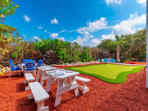 Beach Front 9 Bedroom Home with Private Pool & Views