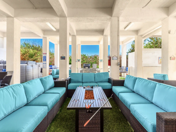 Beach Front 9 Bedroom Home with Private Pool & Views