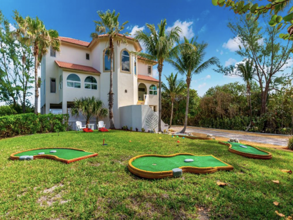 Beach Front 9 Bedroom Home with Private Pool & Views