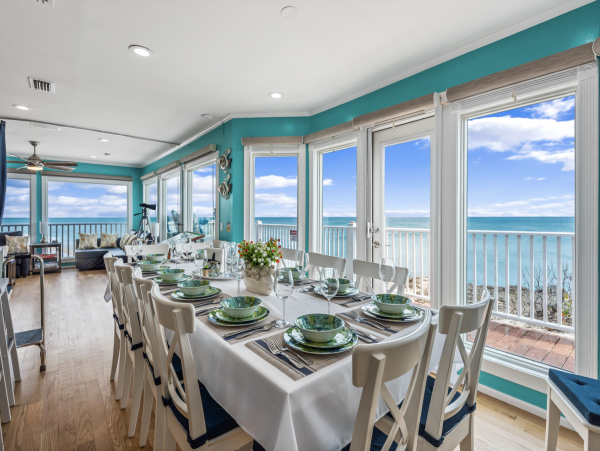 Beachfront  8 Bedroom Luxury  Beach House