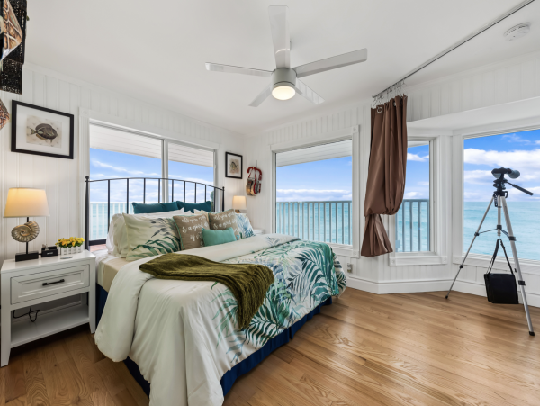 Beachfront  8 Bedroom Luxury  Beach House