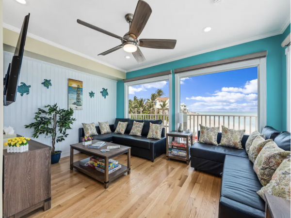 Beachfront  8 Bedroom Luxury  Beach House