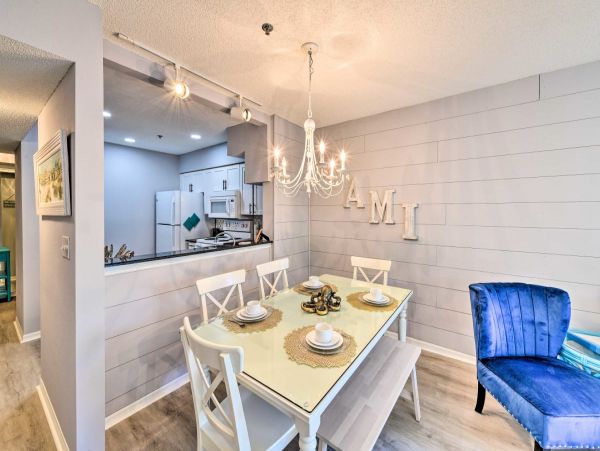 Vacation Condo On Anna Maria Island Sleeps 6 Guests