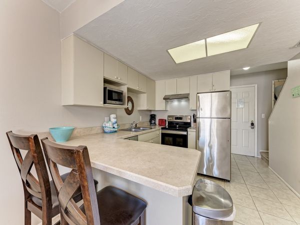 Vacation Condo Few Steps From The Beaches In Holmes Beach