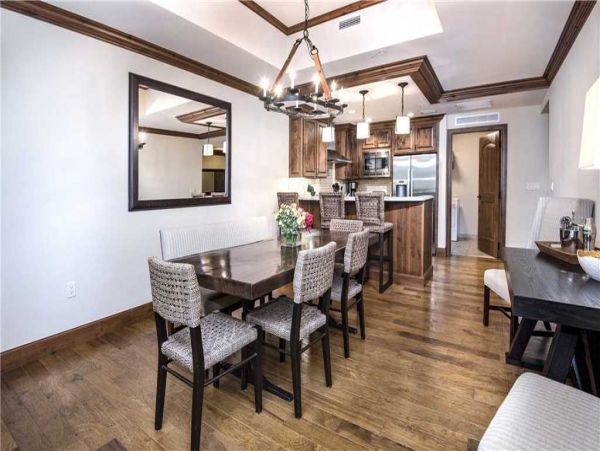 Gorgeous Lionshead Vacation Condo Walk to Lift Sleeps 6