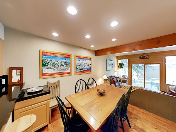 West Vail Townhome one minute walk to shuttle