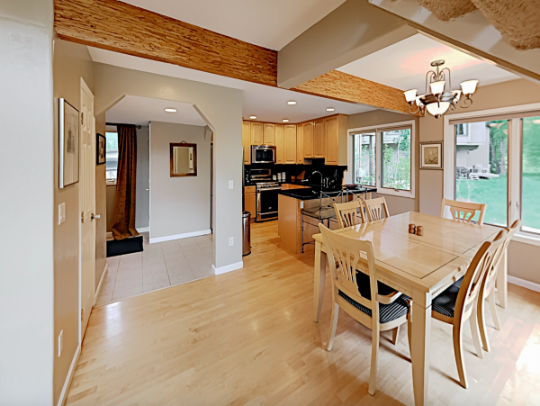 East Vail Townhome Walk to Shuttle Stop 3 Bedrooms Sleeps 6