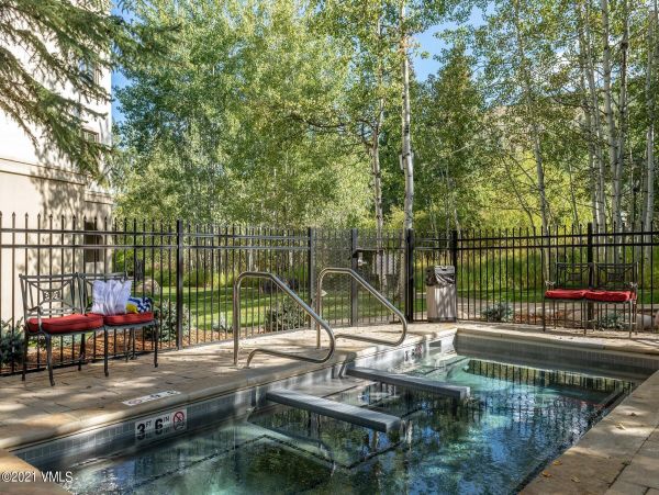 Beaver Creek Ski in SKi Out 2 bedroom plus loft