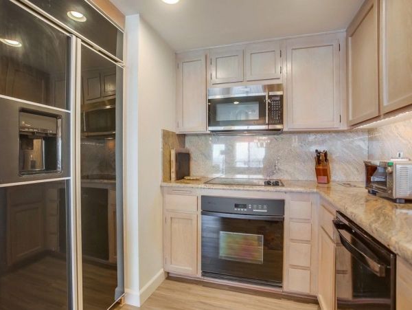 San Diego Beach Communities North Condo 996192