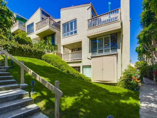 San Diego Beach Communities North Condo 996193