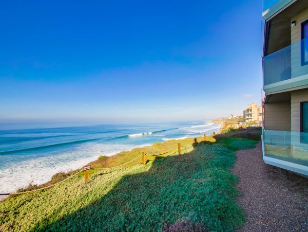 San Diego Beach Communities North Condo 996194