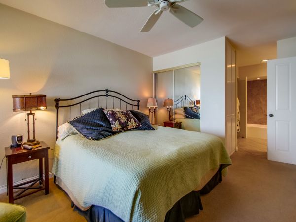 San Diego Beach Communities North Condo 996194