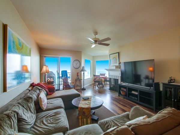 San Diego Beach Communities North Condo 996194