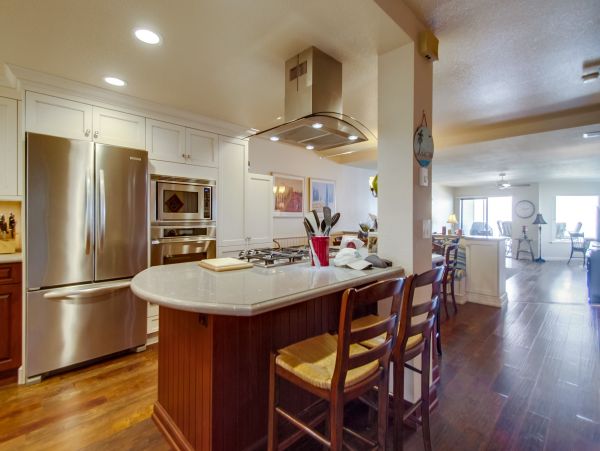 San Diego Beach Communities North Condo 996194