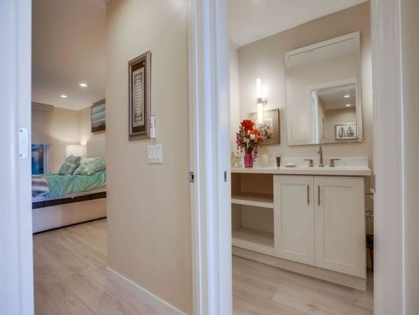 San Diego Beach Communities North Condo 996195