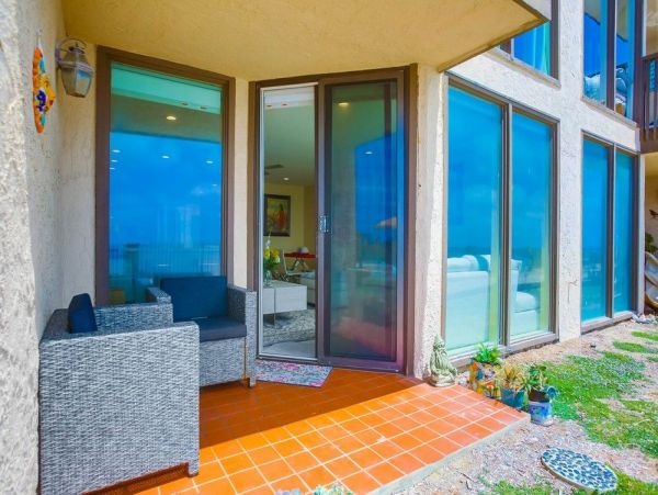 San Diego Beach Communities North Condo 996195