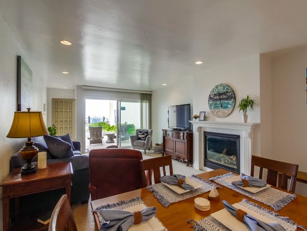 San Diego Beach Communities North Condo 996196