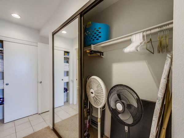 San Diego Beach Communities North Condo 996196