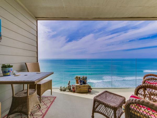 San Diego Beach Communities North Condo 996202